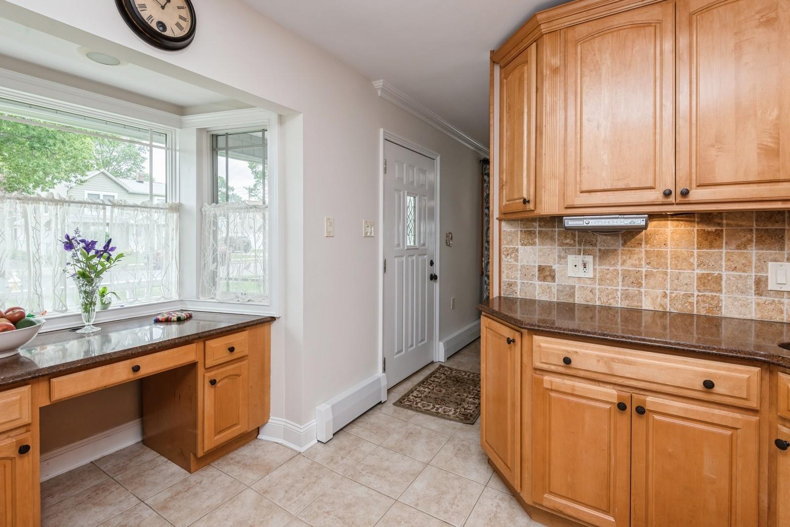 32 Peony Road, Levittown, New York image 6
