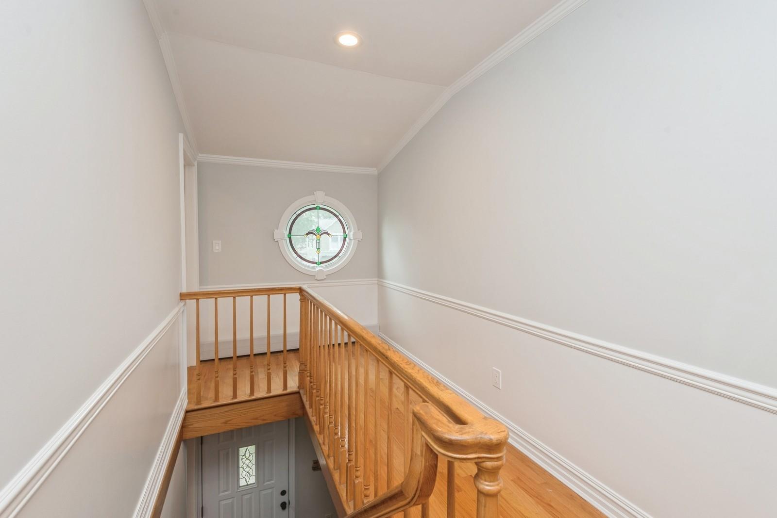 32 Peony Road, Levittown, New York image 30