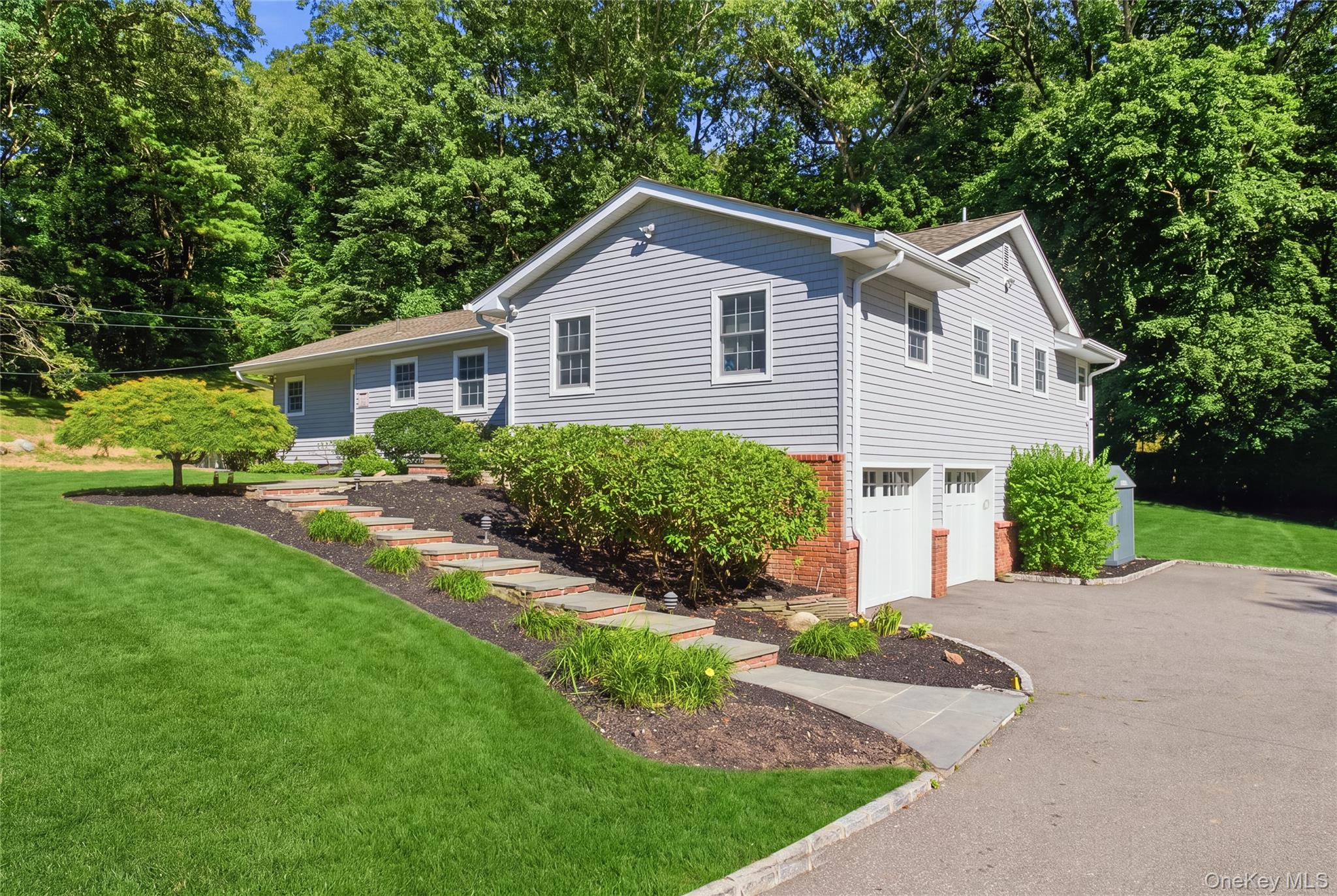 30 Cove Road