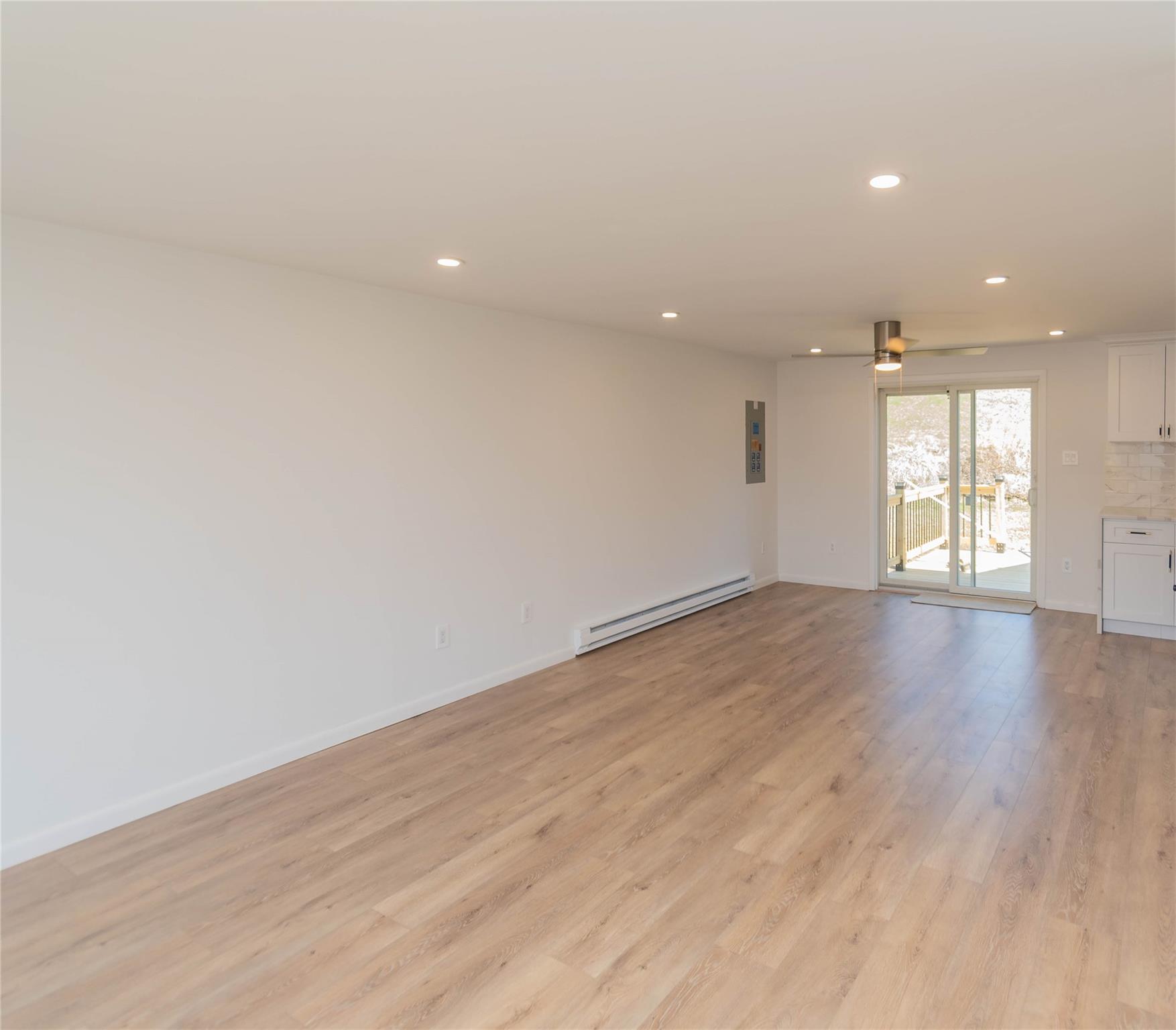 215 Fishkill Landing, Beacon, New York image 13