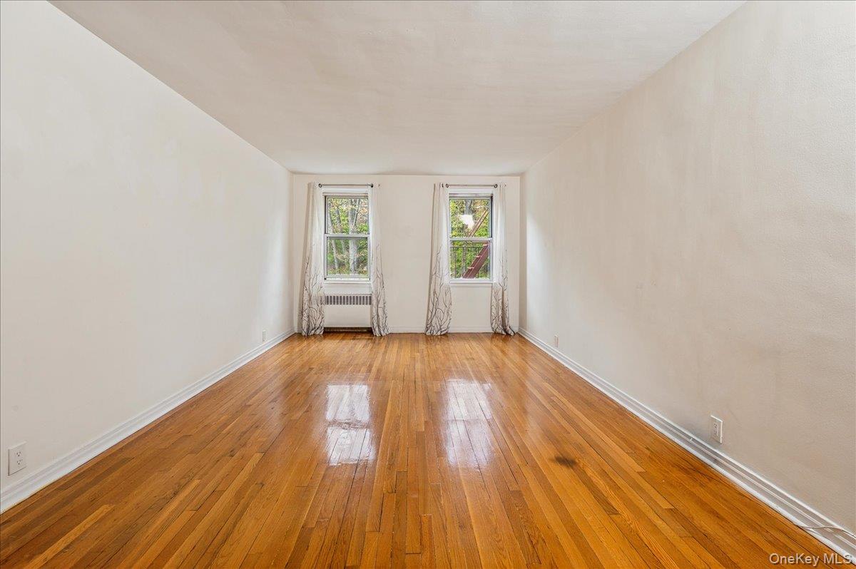 821 Bronx River Road 4D