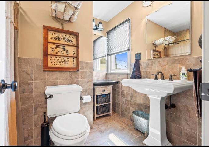 66 Herbert Avenue, Massapequa Park, New York image 17