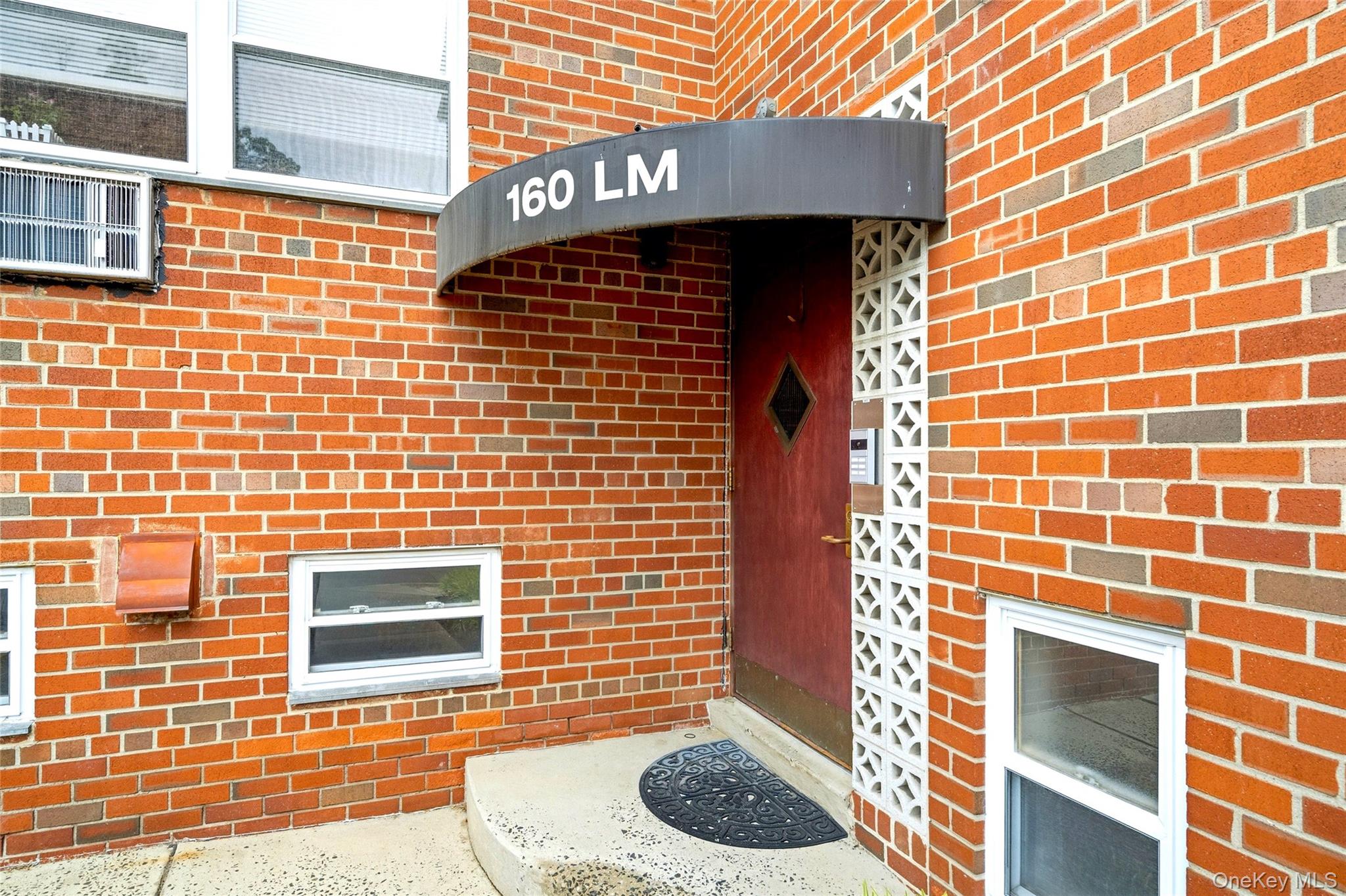 160 Centre Avenue 3M