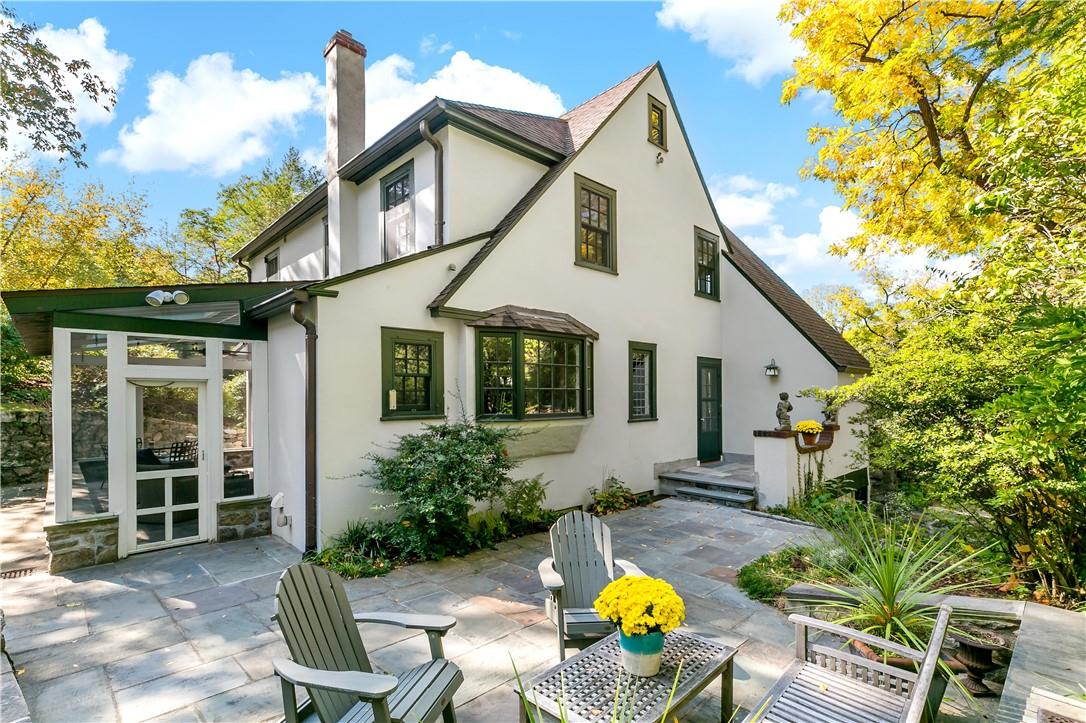 588 Scarborough Road, Briarcliff Manor, New York image 3