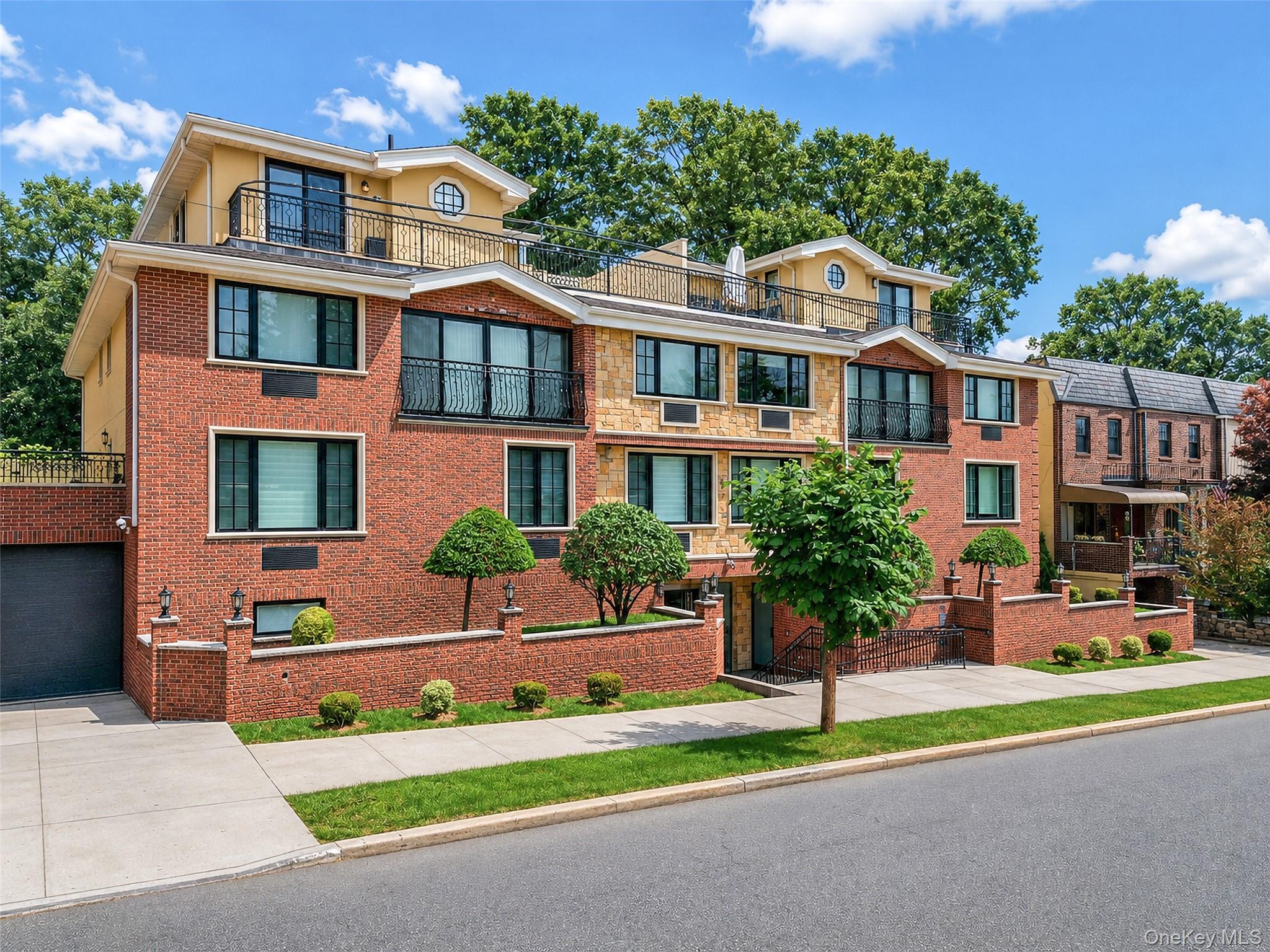 185 Battery Avenue 2A