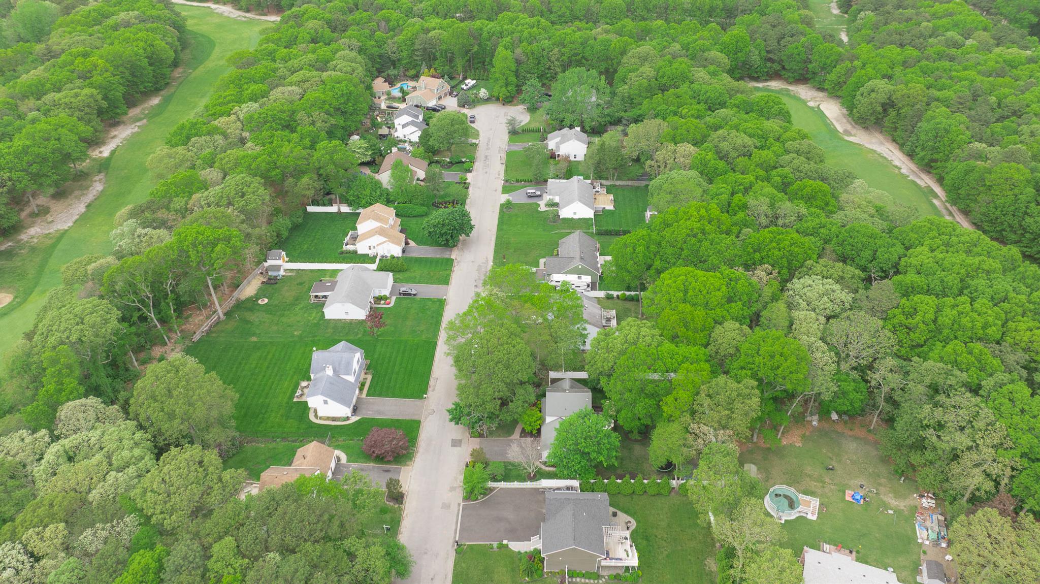 11 Samantha Drive, Coram, New York image 35