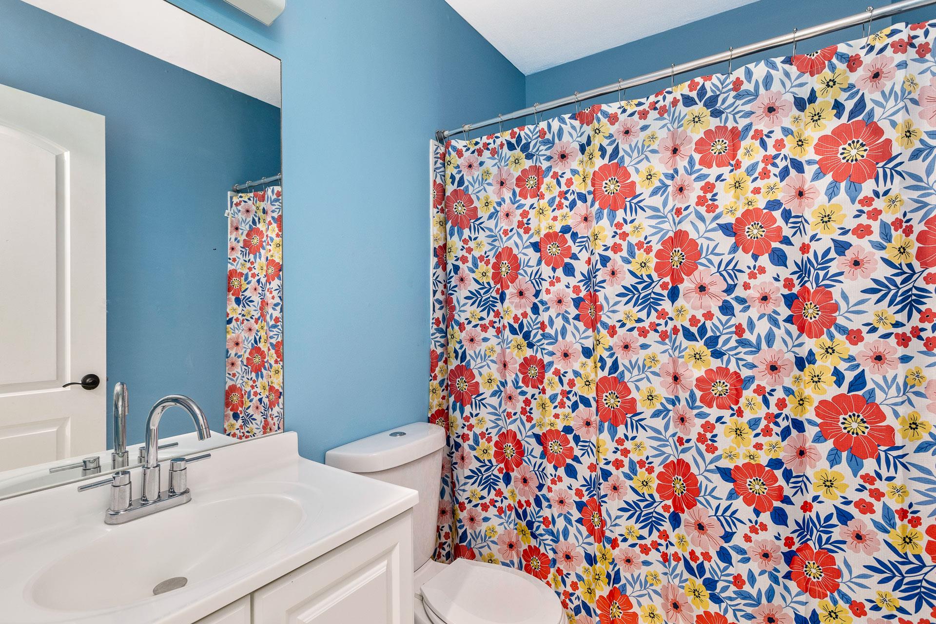 11 Samantha Drive, Coram, New York image 24