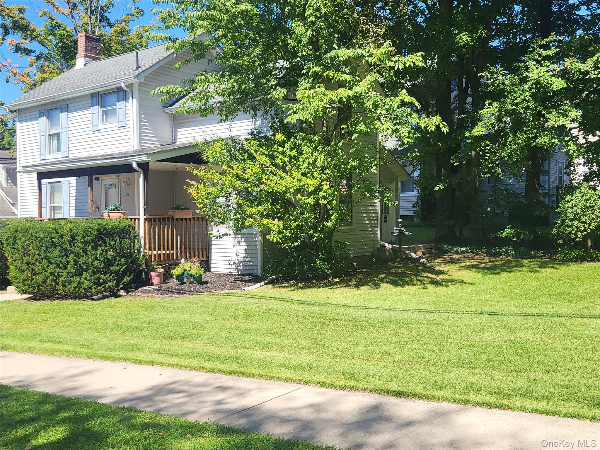 27 Ash Street