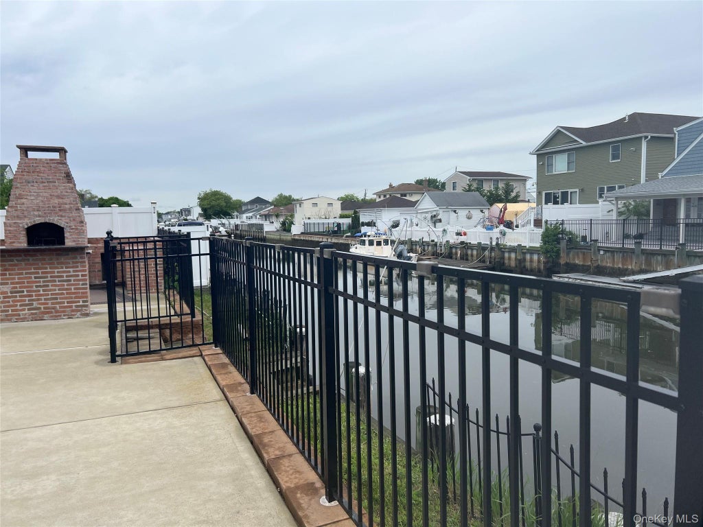 Photo of 101 Jetmore Place, Massapequa, NY 11758 (MLS # 1063038)