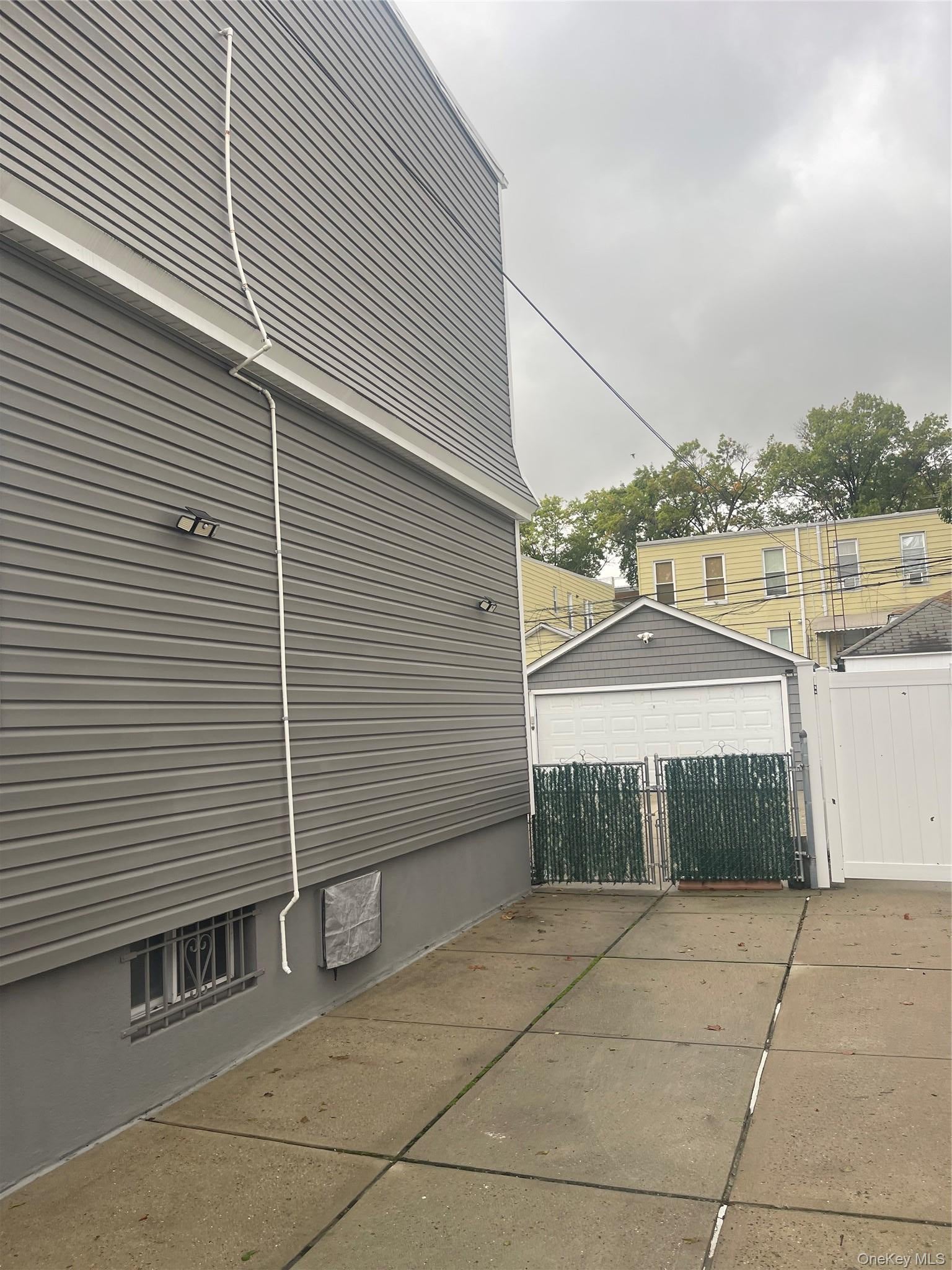 7736 76th Street