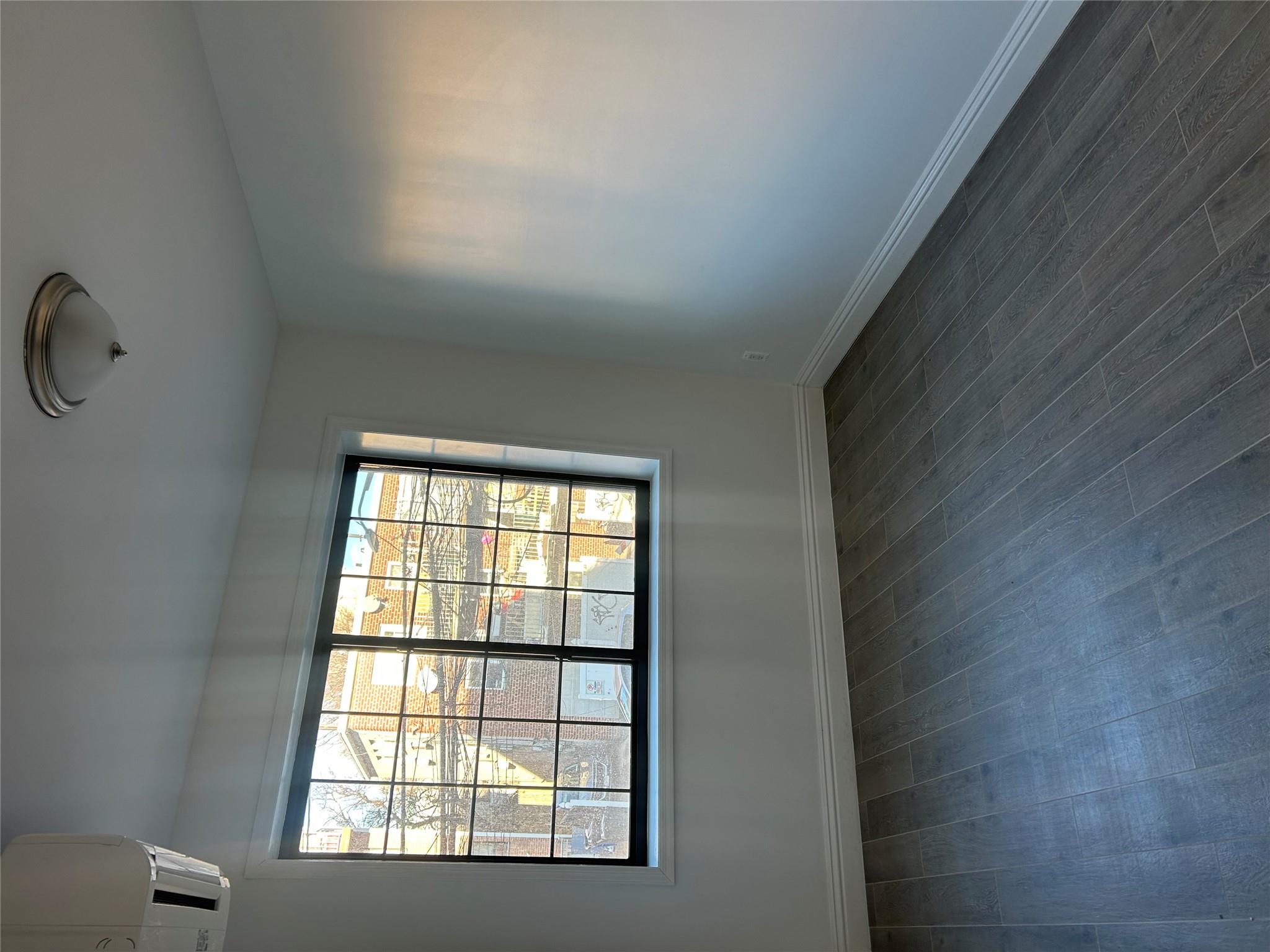 Rental Property at 102 St St, Corona, Queens, NY - Bedrooms: 1 
Bathrooms: 1 
Rooms: 4  - $2,300 MO.