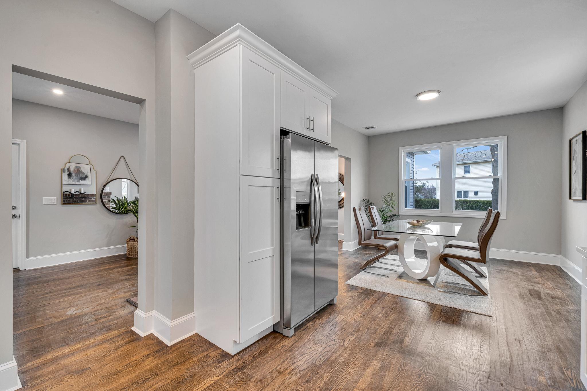 141 Park Avenue, Lindenhurst, New York image 9