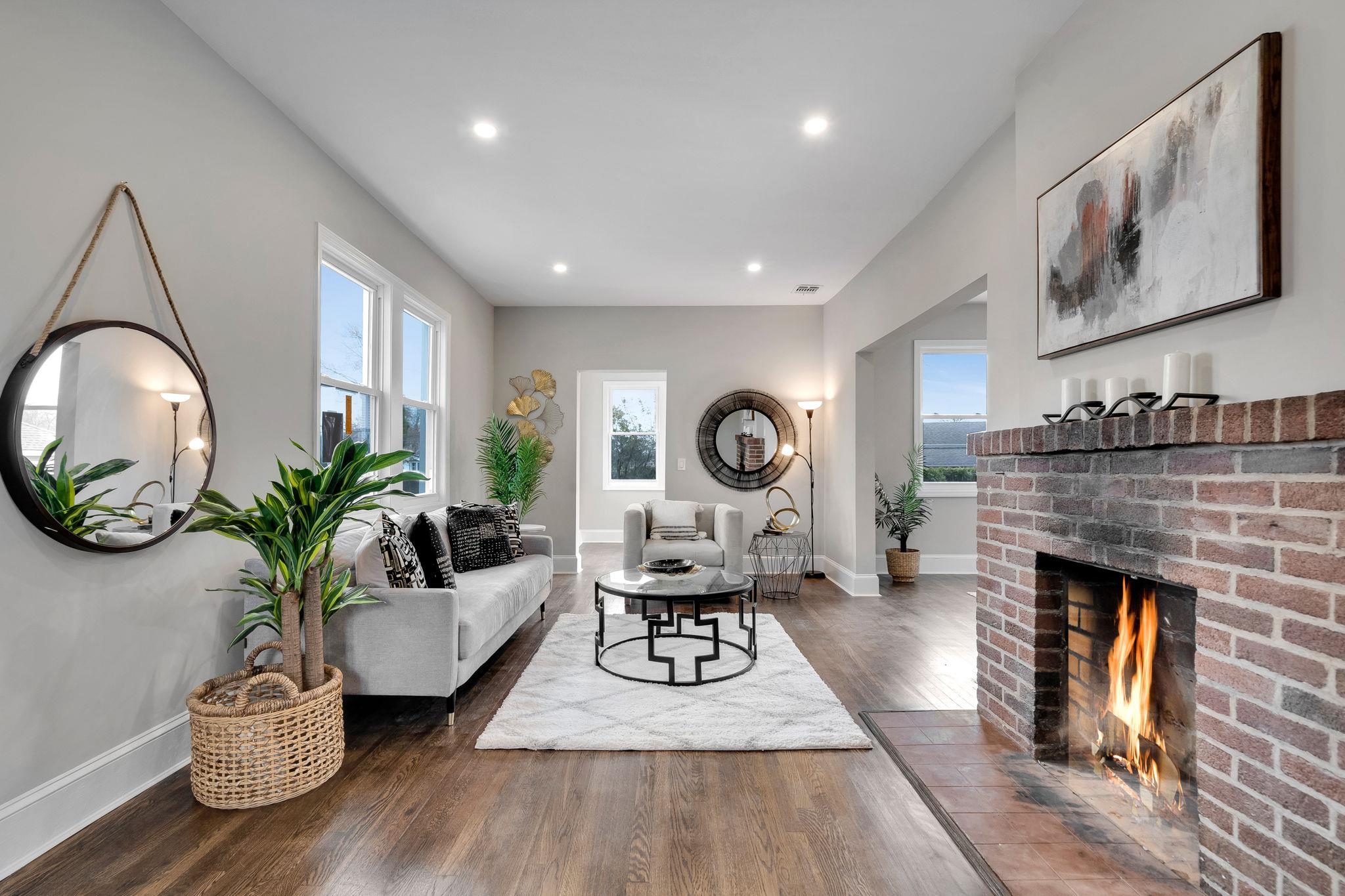 141 Park Avenue, Lindenhurst, New York image 4