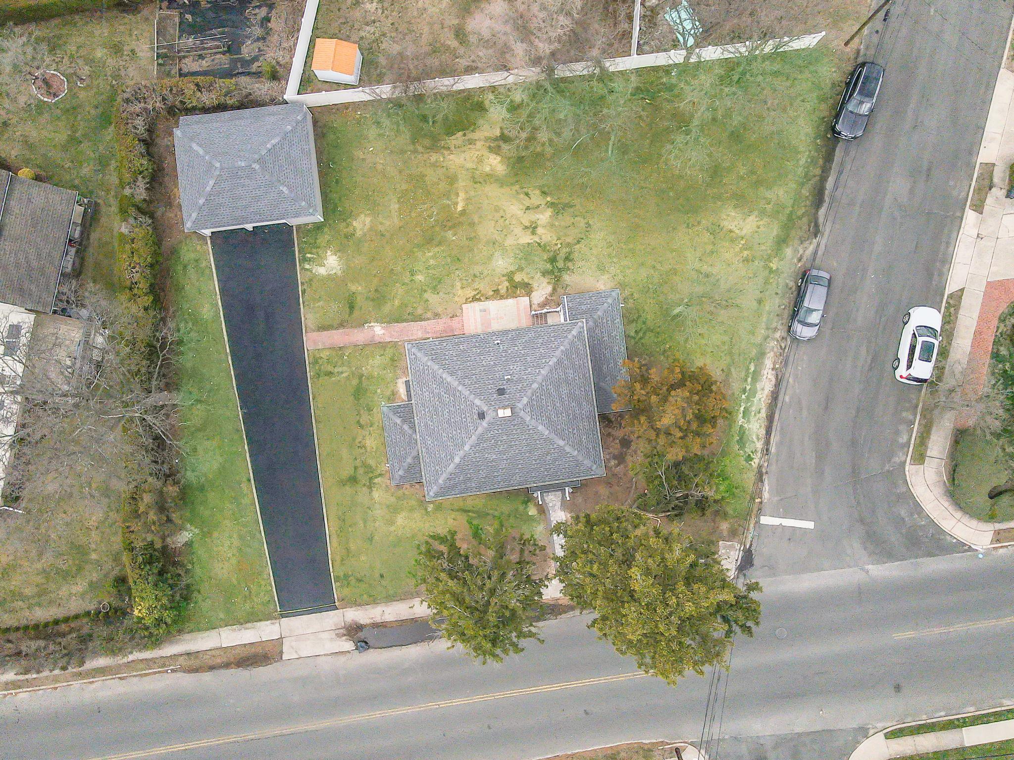 141 Park Avenue, Lindenhurst, New York image 30