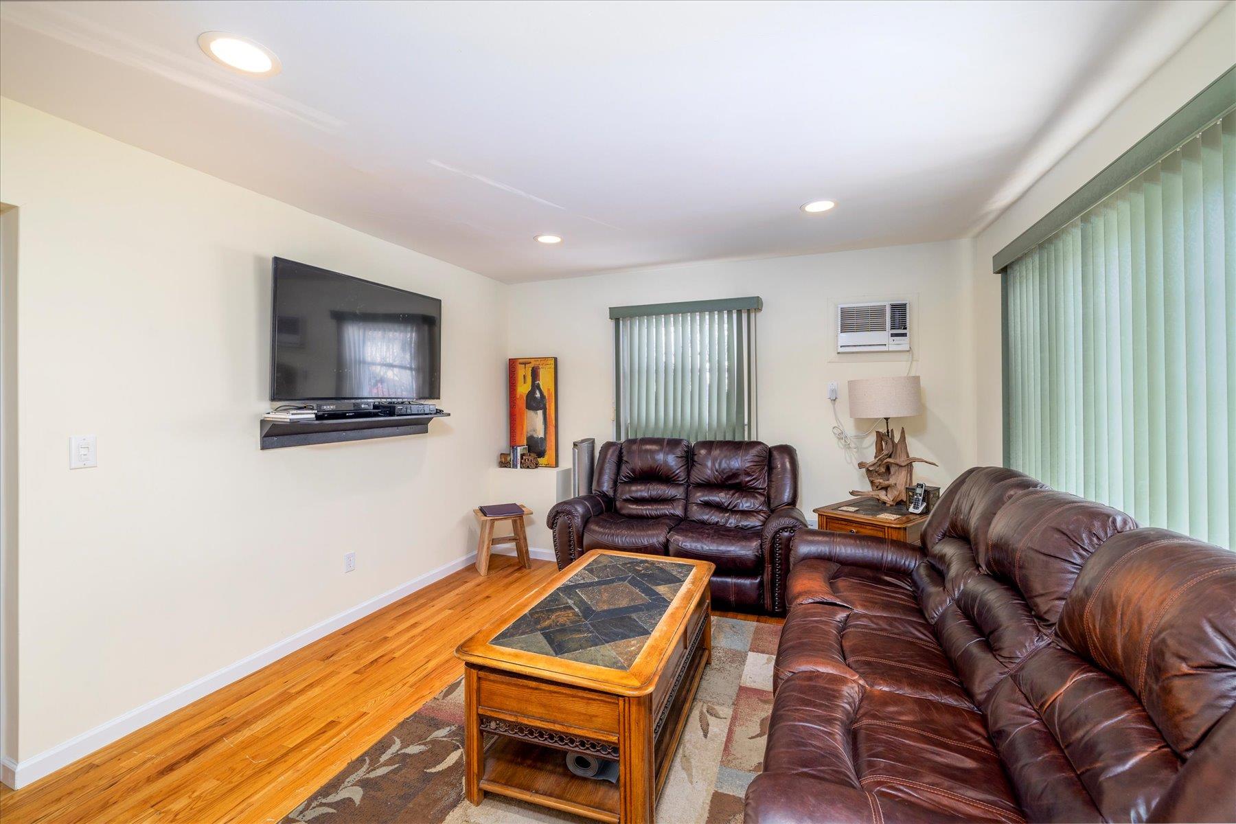 1051 Hastings Street, Baldwin, New York image 11