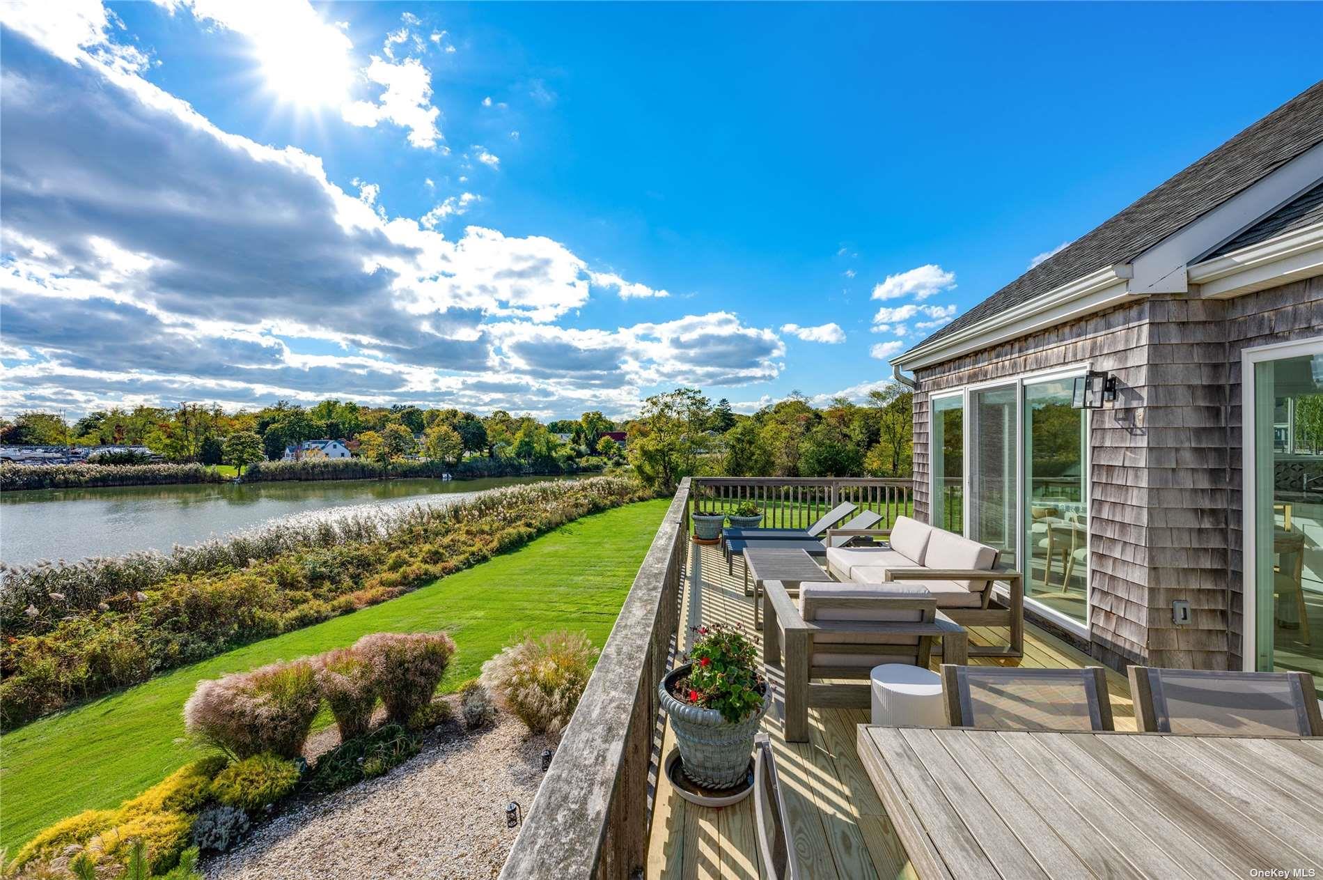 48 Pameeches Path, East Moriches, New York image 7