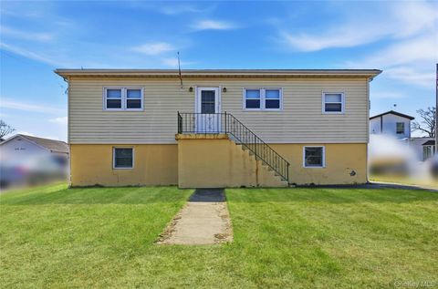 Multifamily For Sale - 71 Orchard Street<br/> Lindenhurst, NY 11757