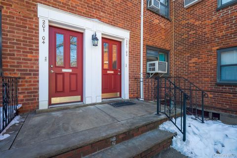 Photo of 201-02 19th Avenue #2-142, Bayside, NY 11360 (MLS # 959854)