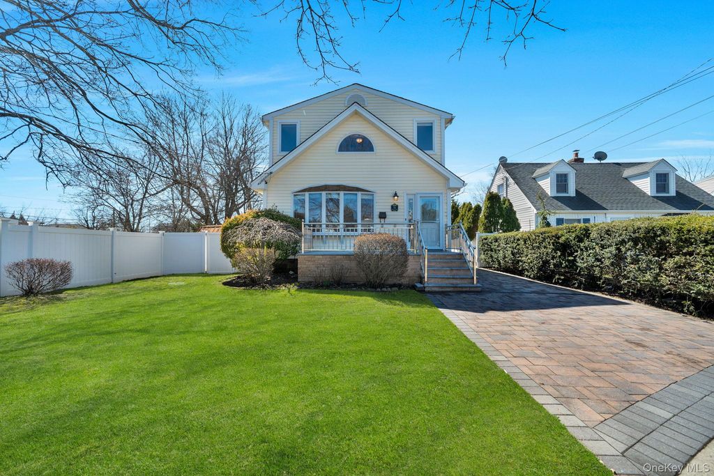 Photo of 76 Balcom Road, Farmingdale, NY 11735 (MLS # 976137)