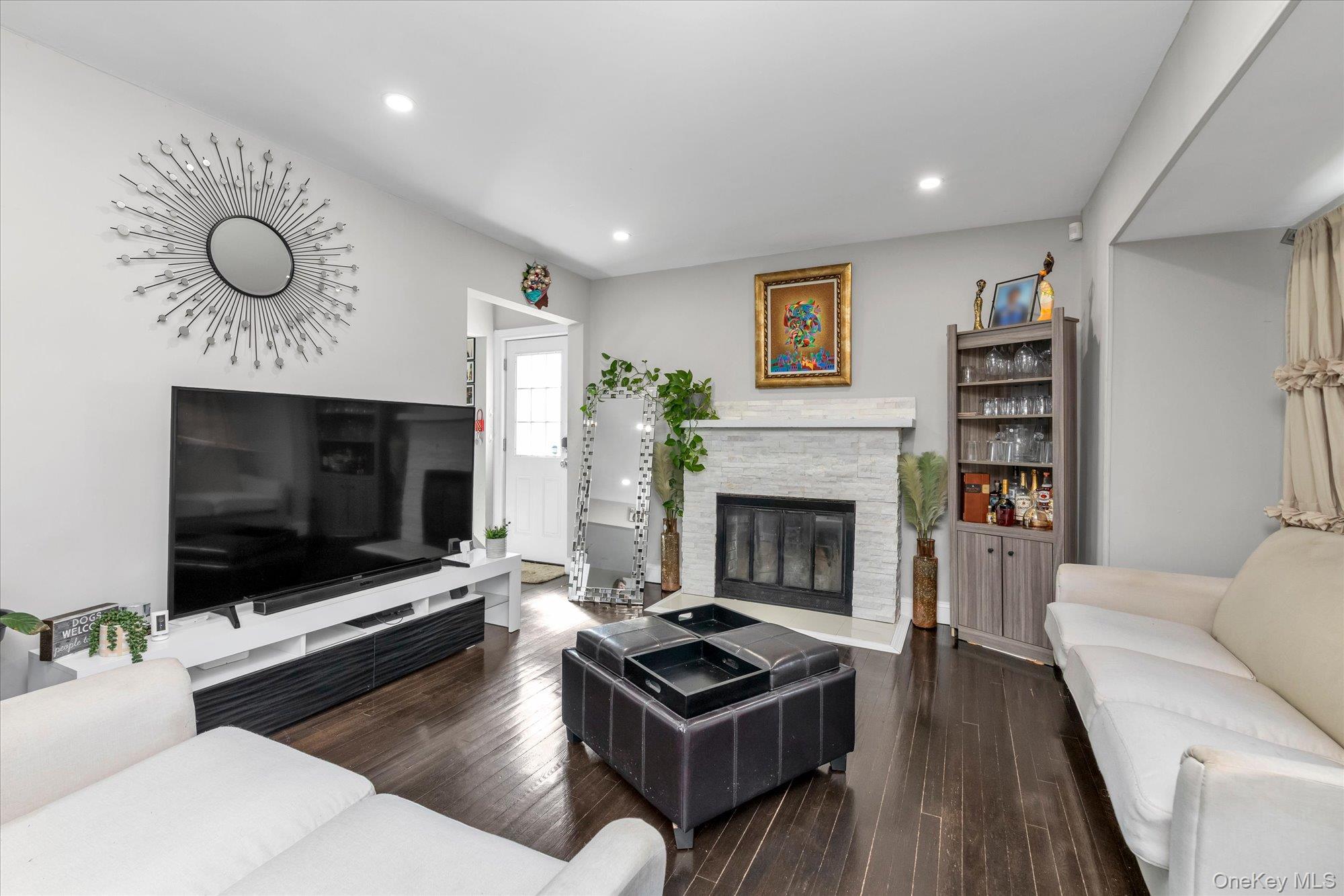 4 Lido Parkway