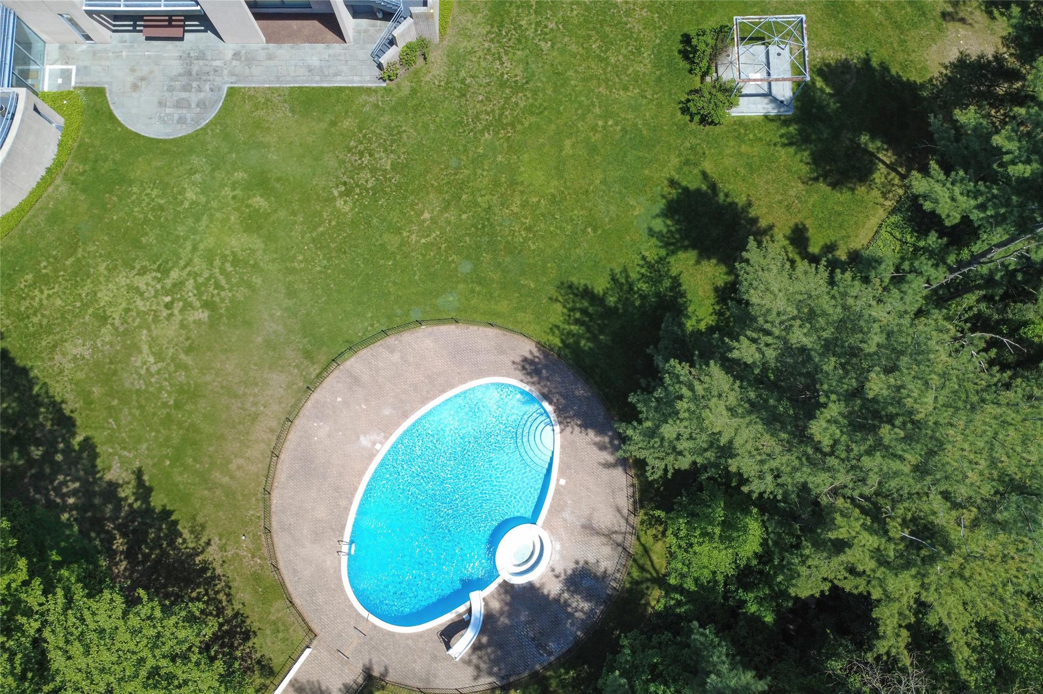3 Paddock Court, Old Westbury, New York image 31