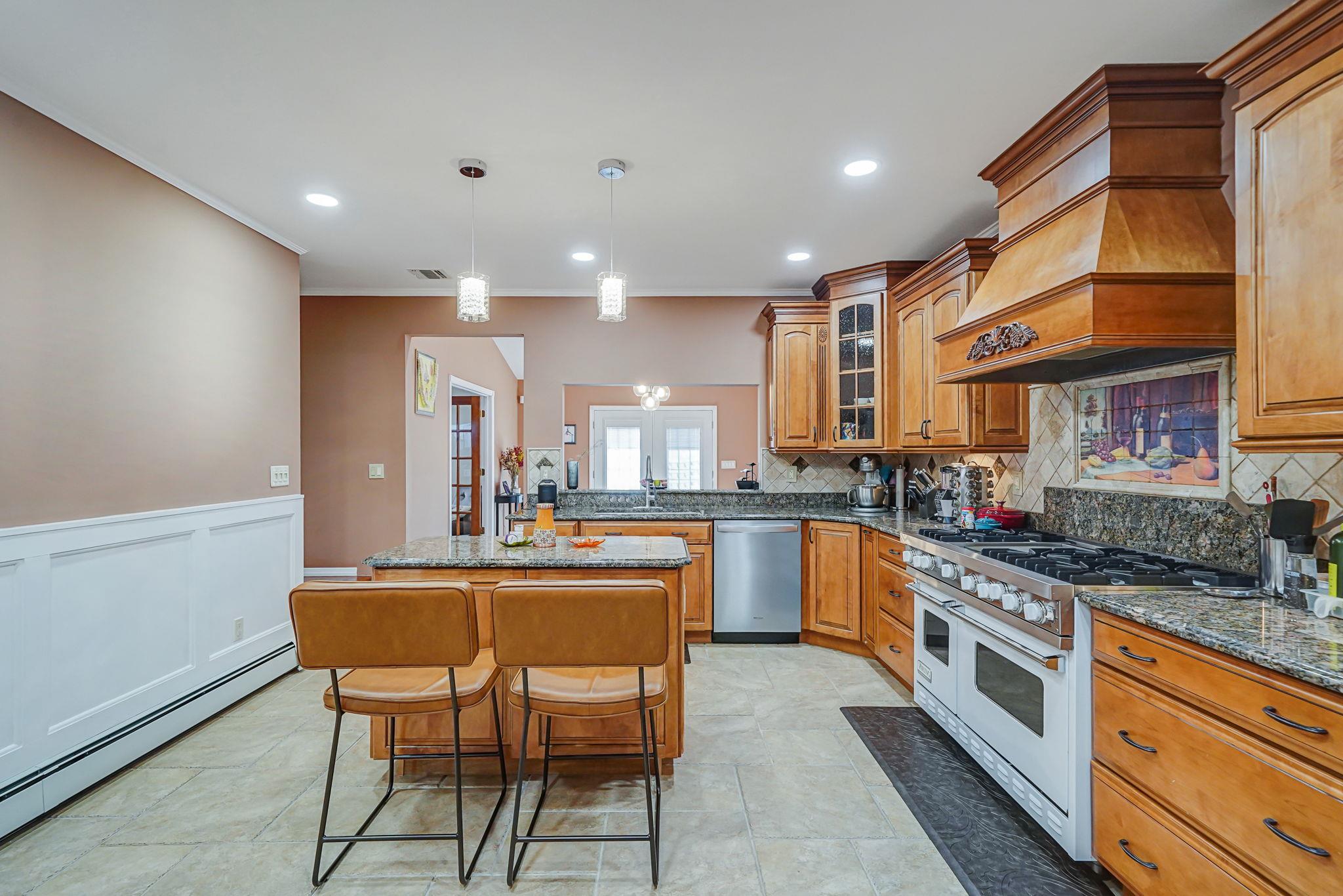 120 Orienta Avenue, Lake Grove, New York image 7