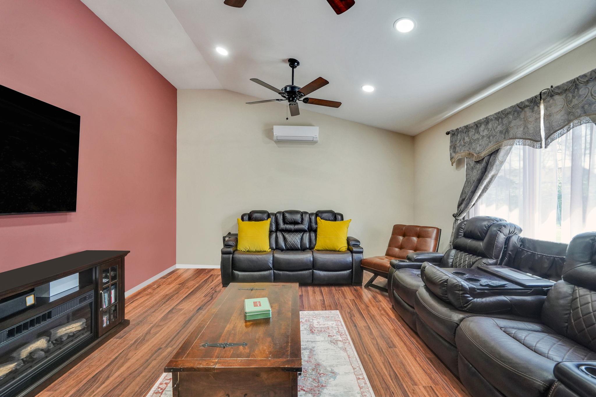 120 Orienta Avenue, Lake Grove, New York image 11
