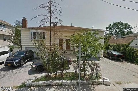 569 PENINSULA Boulevard Cedarhurst NY 11516