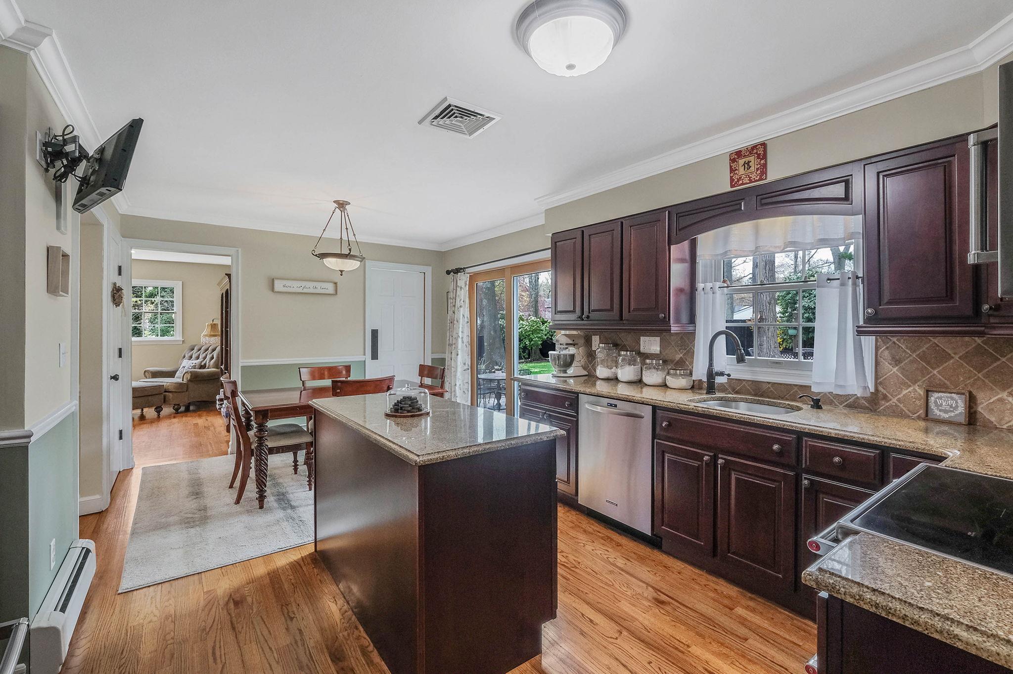 8 Judith Court, Rocky Point, New York image 15
