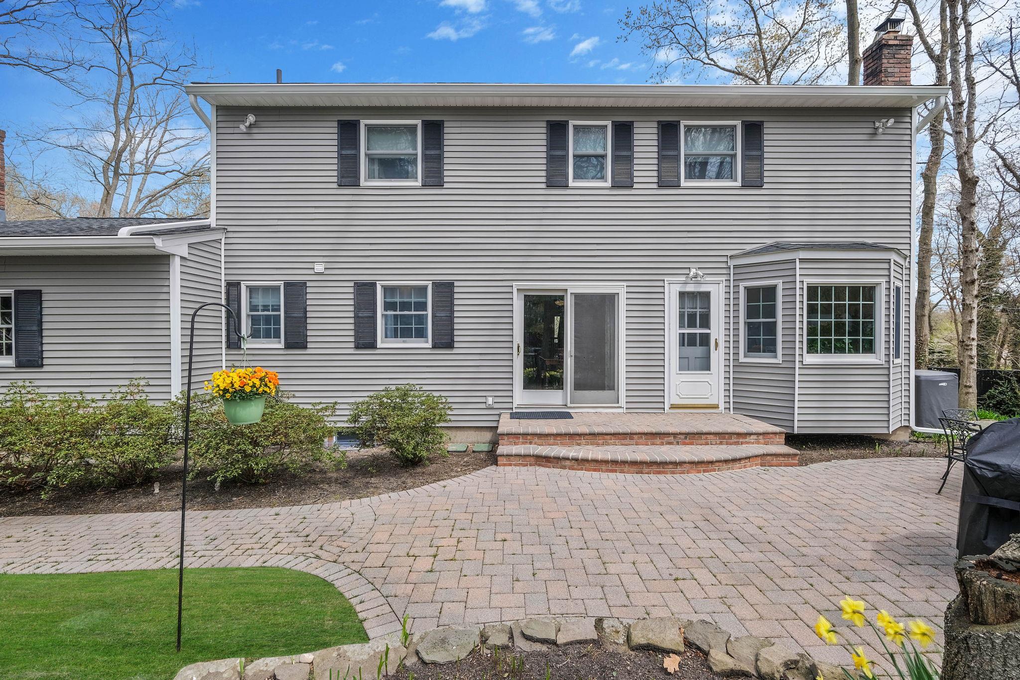 8 Judith Court, Rocky Point, New York image 4