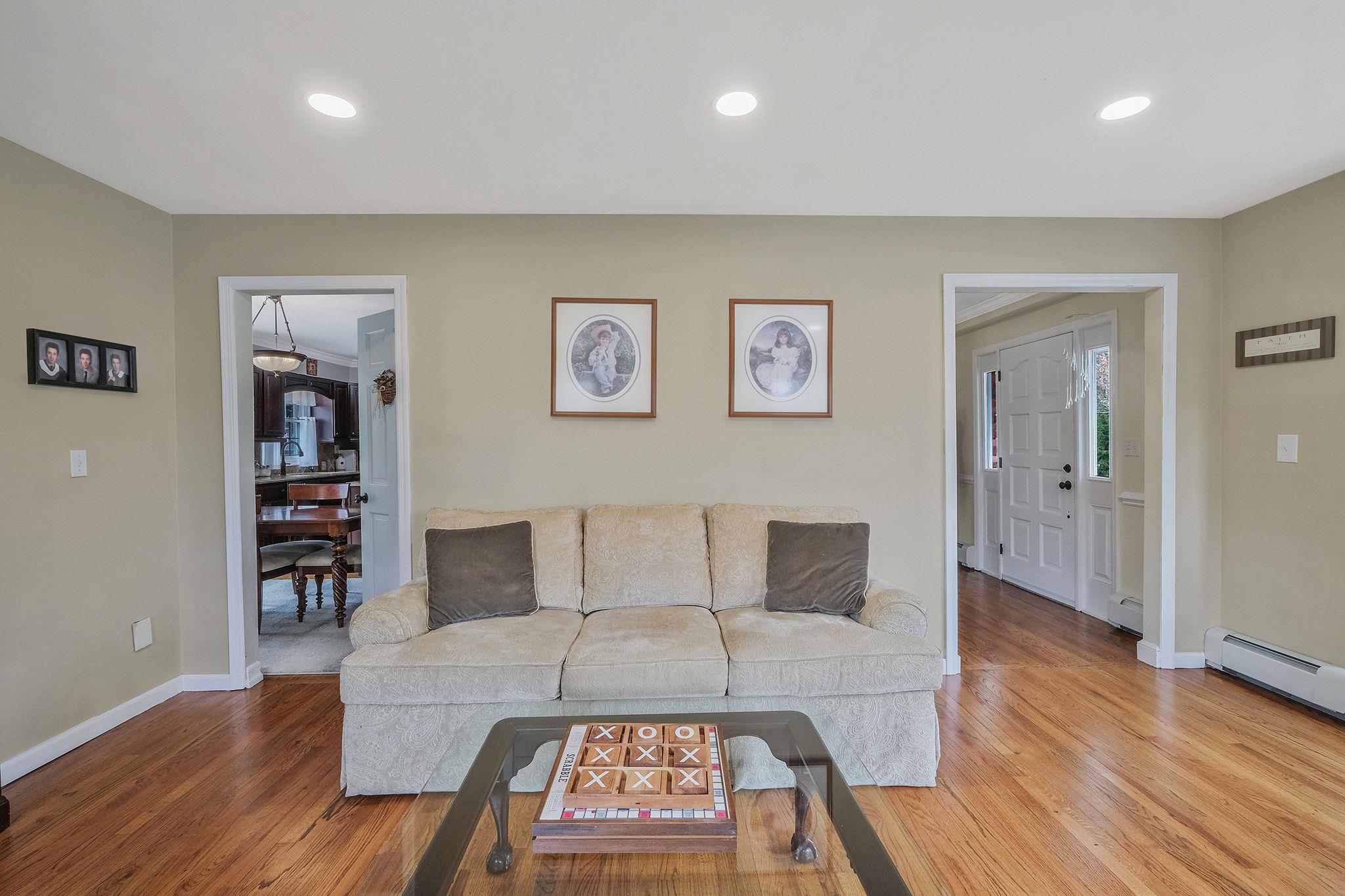 8 Judith Court, Rocky Point, New York image 12