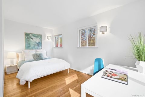 Tiny photo for 14 Valley Lane, Chappaqua, NY 10514 (MLS # 930895)