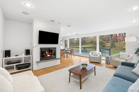 Tiny photo for 14 Valley Lane, Chappaqua, NY 10514 (MLS # 930895)