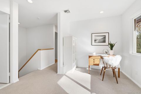 Tiny photo for 14 Valley Lane, Chappaqua, NY 10514 (MLS # 930895)