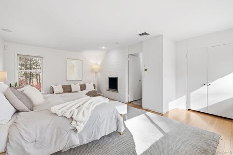 Tiny photo for 14 Valley Lane, Chappaqua, NY 10514 (MLS # 930895)