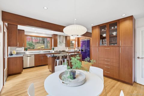 Tiny photo for 14 Valley Lane, Chappaqua, NY 10514 (MLS # 930895)