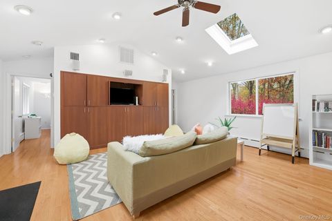 Tiny photo for 14 Valley Lane, Chappaqua, NY 10514 (MLS # 930895)