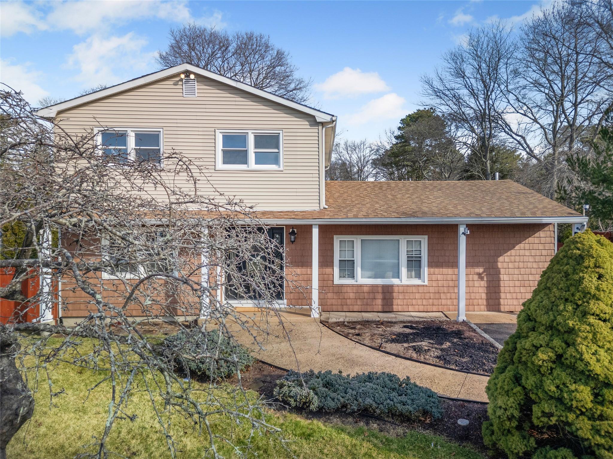 49 Hemlock Street, Selden, New York image 3
