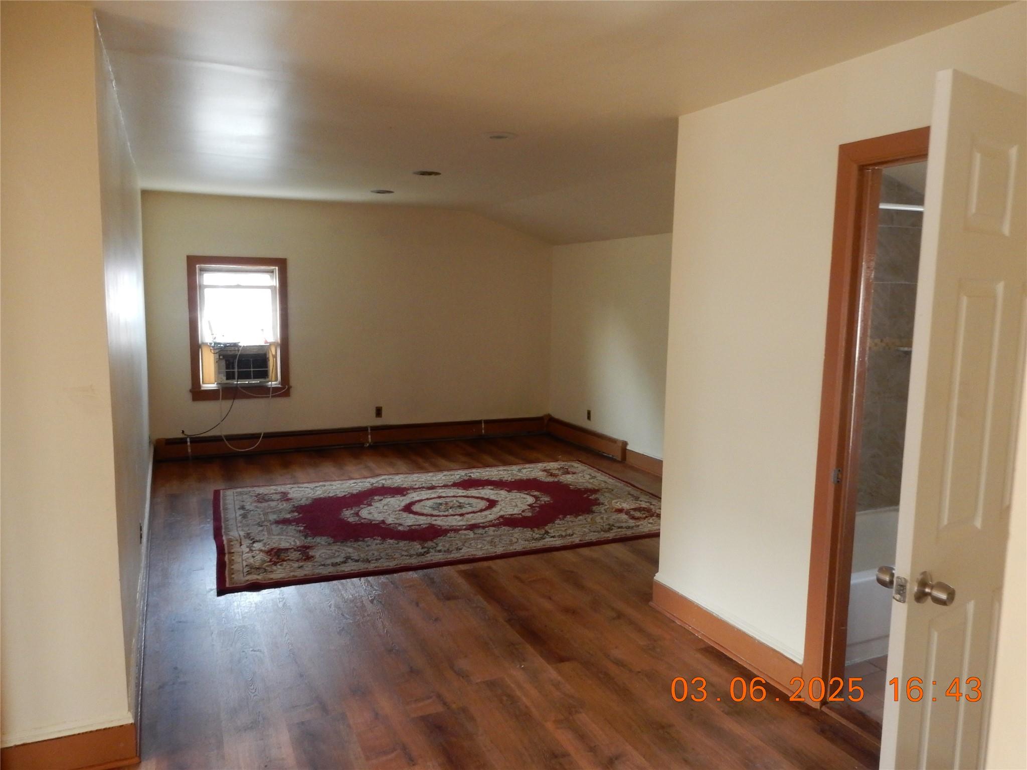 11 Beekman Avenue
