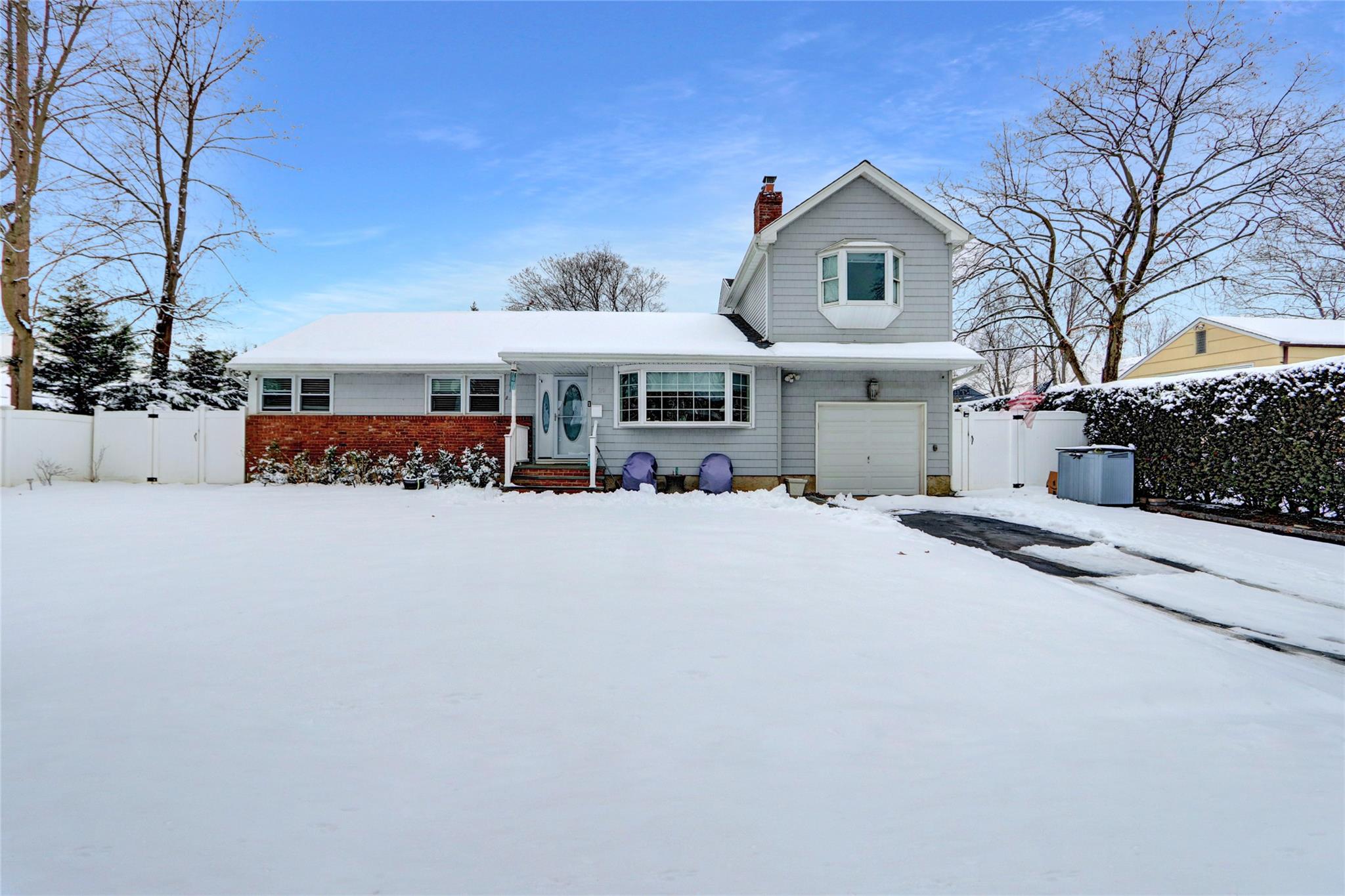 24 Rellim Drive Dr, Glen Cove, New York image 29