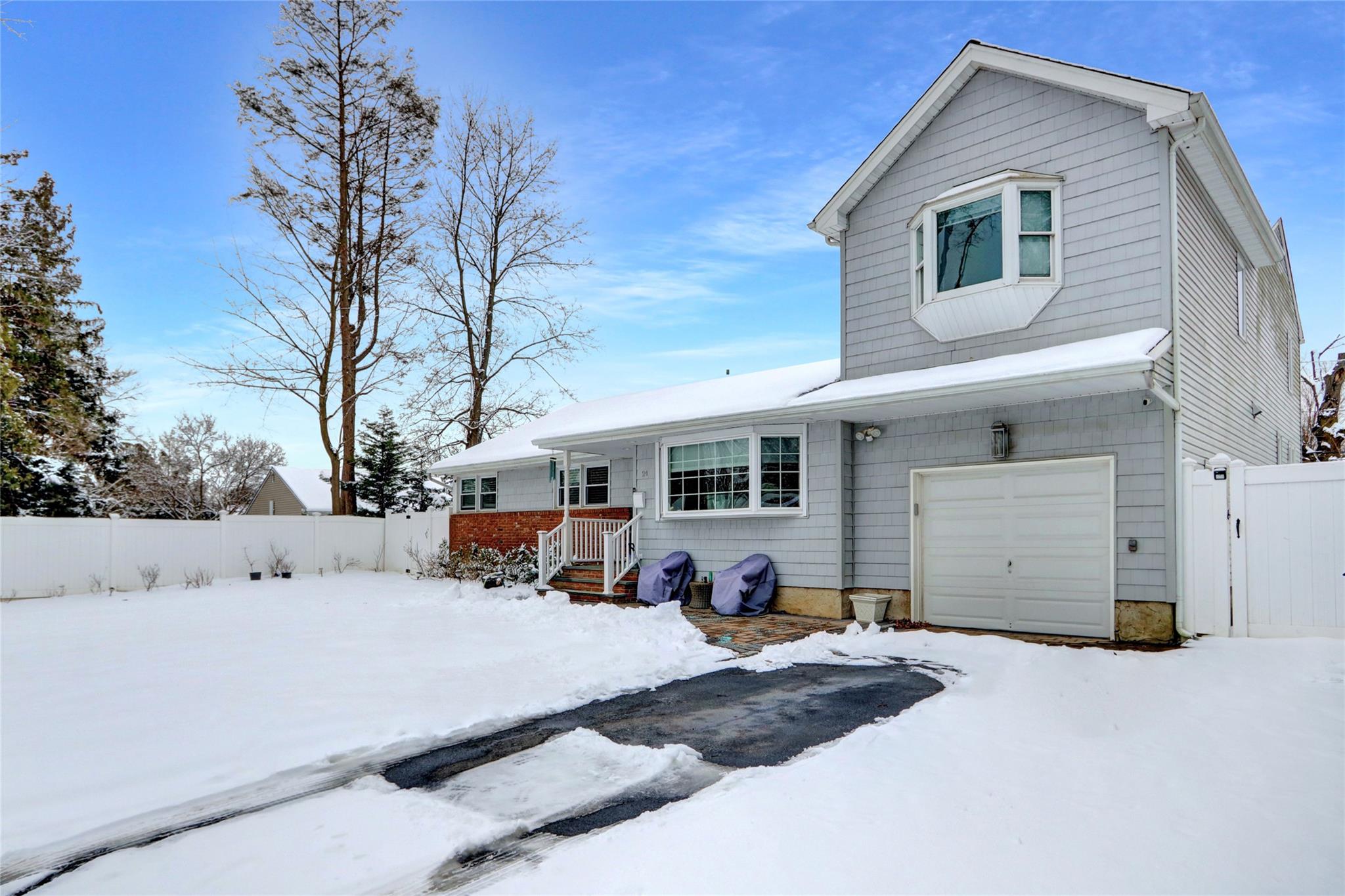 24 Rellim Drive Dr, Glen Cove, New York image 27