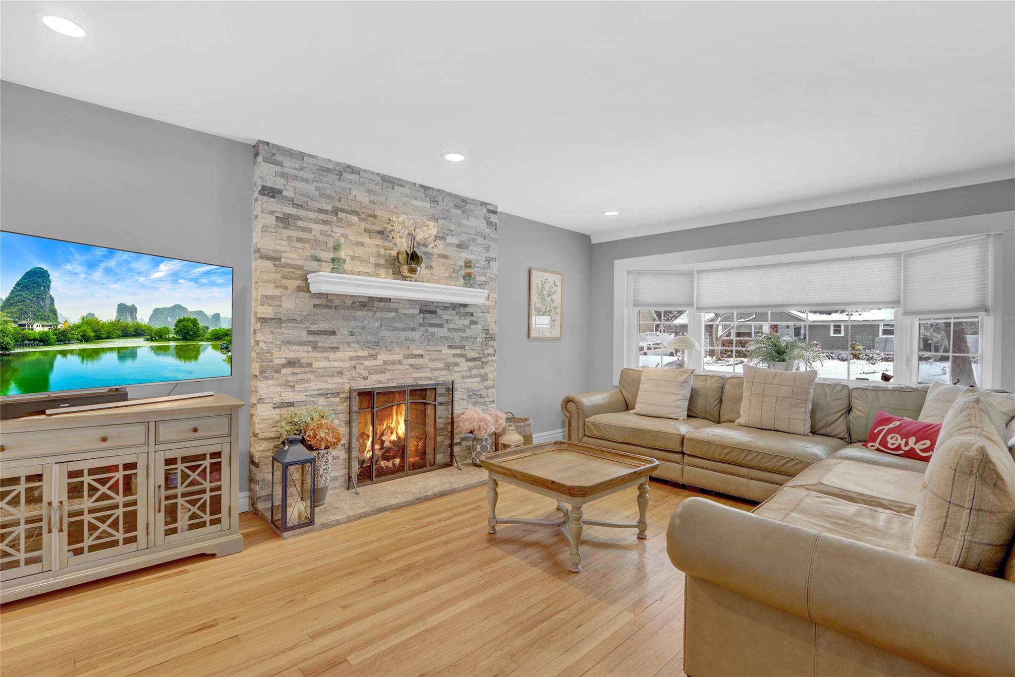 24 Rellim Drive Dr, Glen Cove, New York image 9