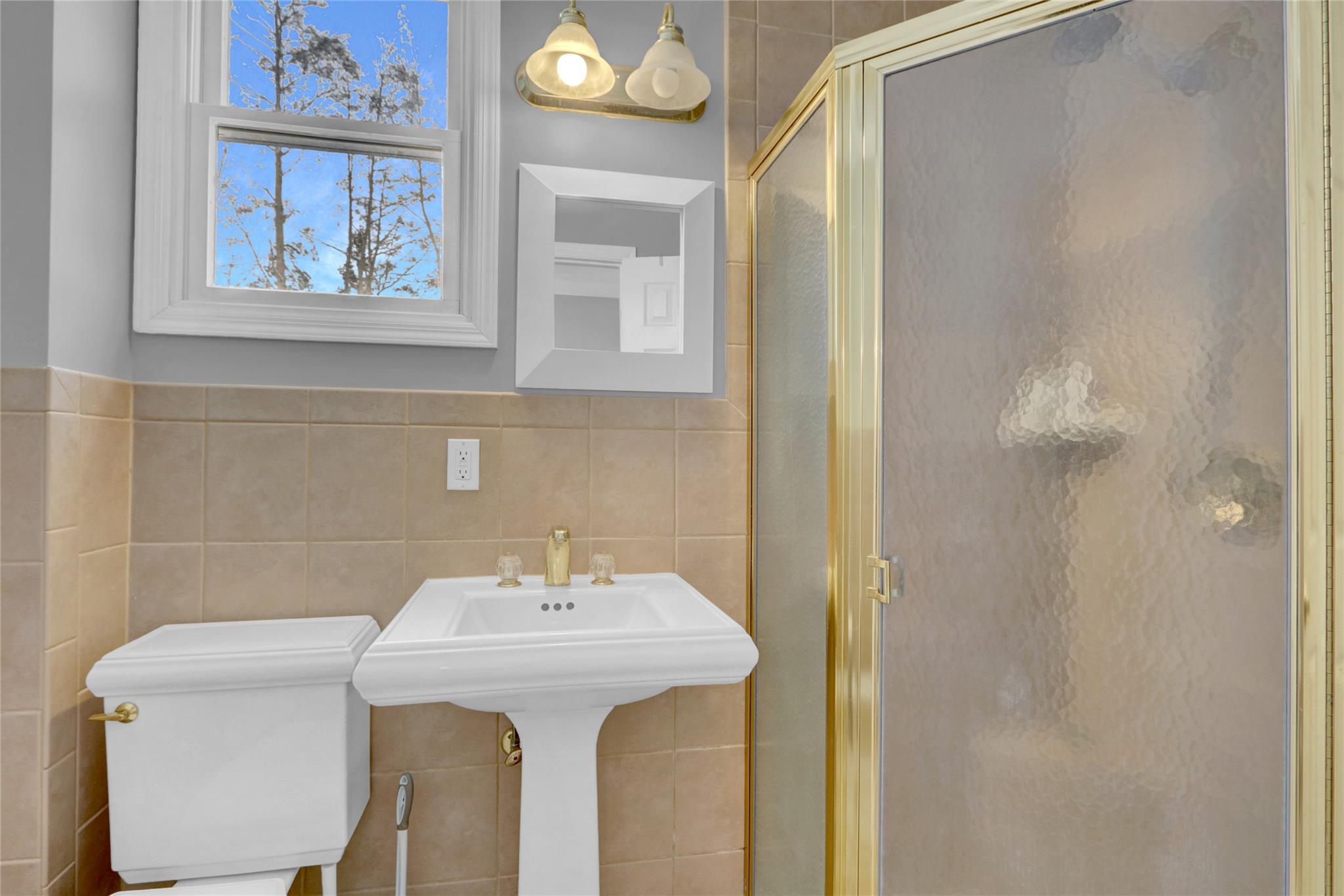 24 Rellim Drive Dr, Glen Cove, New York image 11