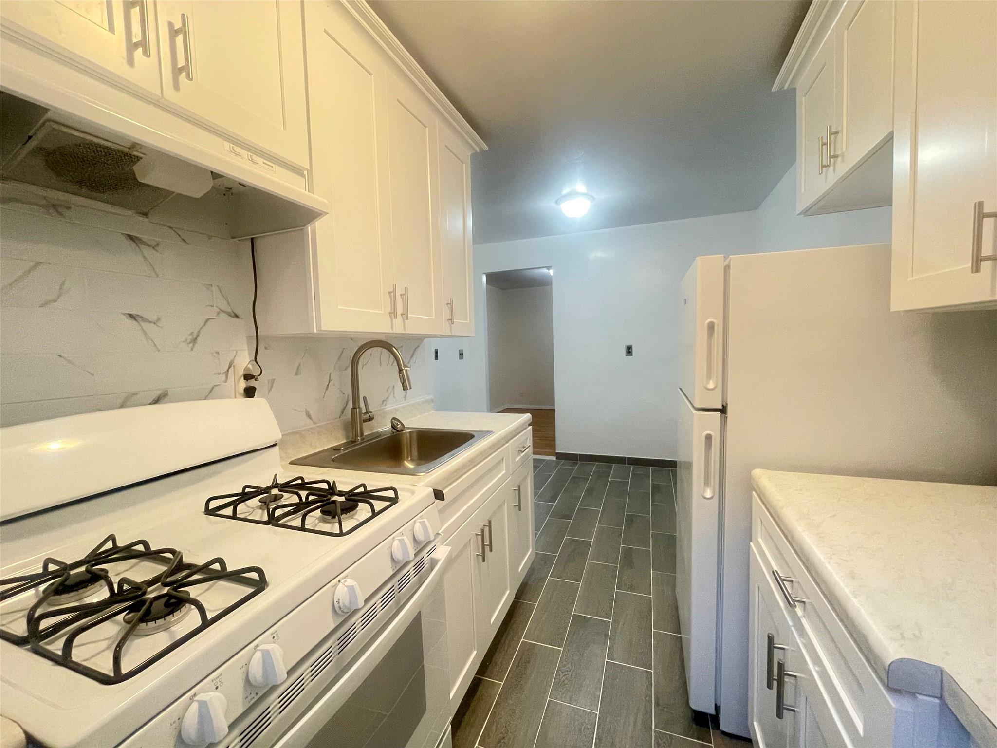 10 Franklin Avenue 4J