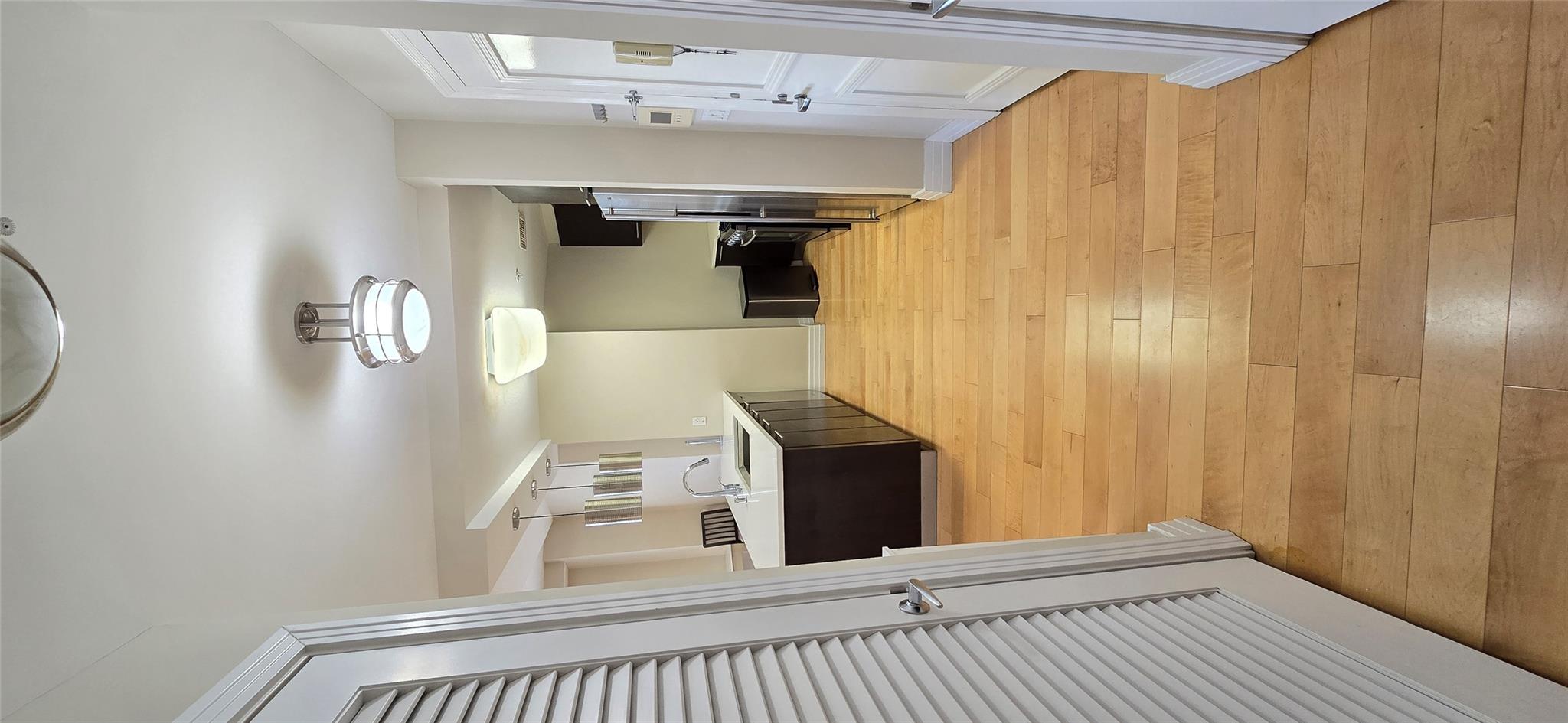 64-05 Yellowstone Boulevard Blvd #504, Forest Hills, New York image 11
