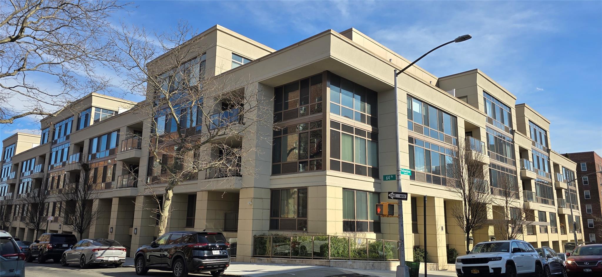 64-05 Yellowstone Boulevard Blvd #504, Forest Hills, New York image 1
