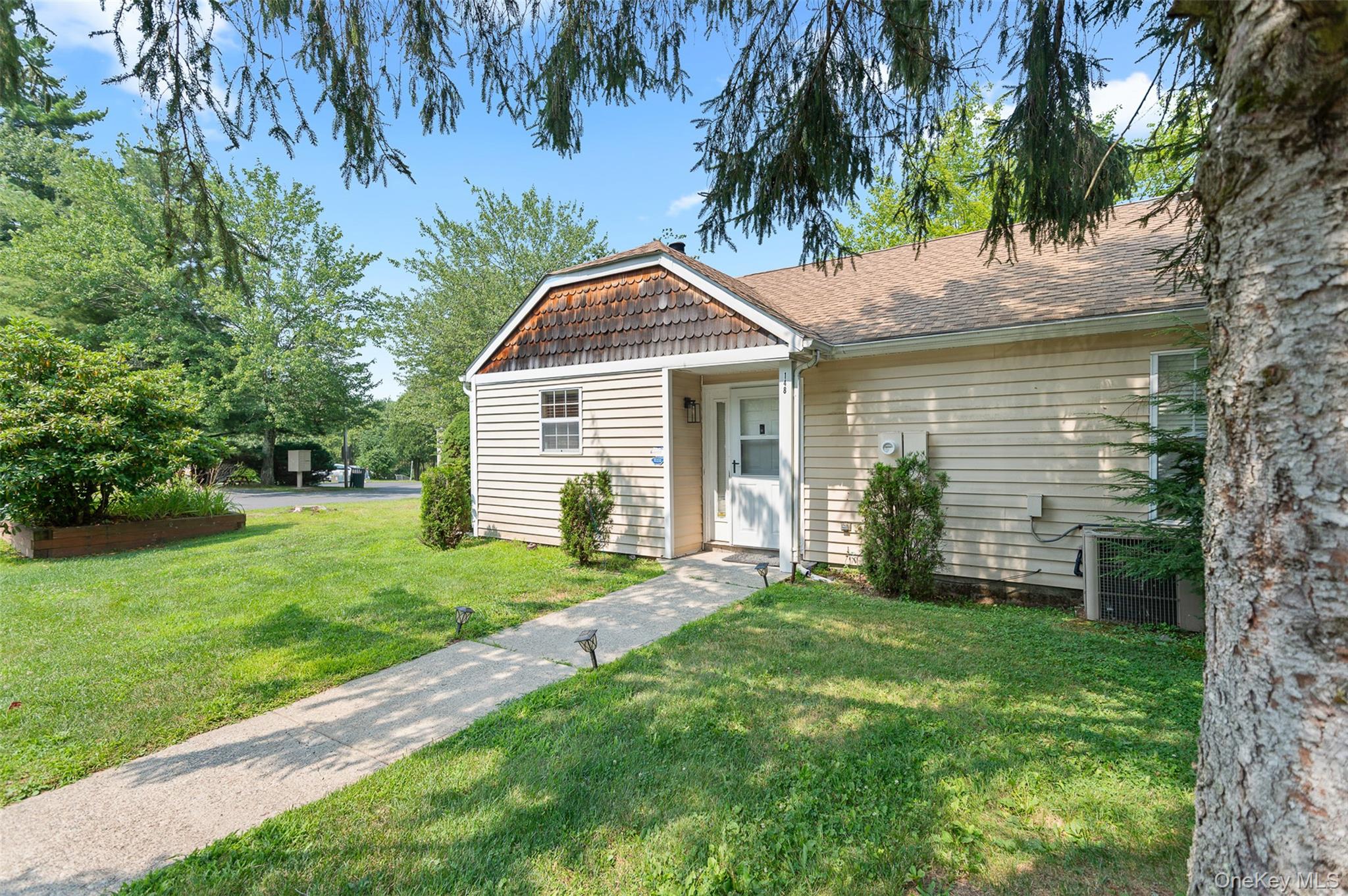 148 Hidden Ridge Drive
