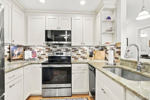 Condo For Sale - 45 Jefferson Oval #G<br/> Yorktown Heights, NY 10598