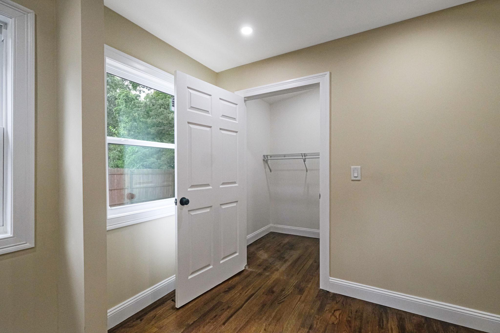 36 Ozark Street, Ronkonkoma, New York image 10