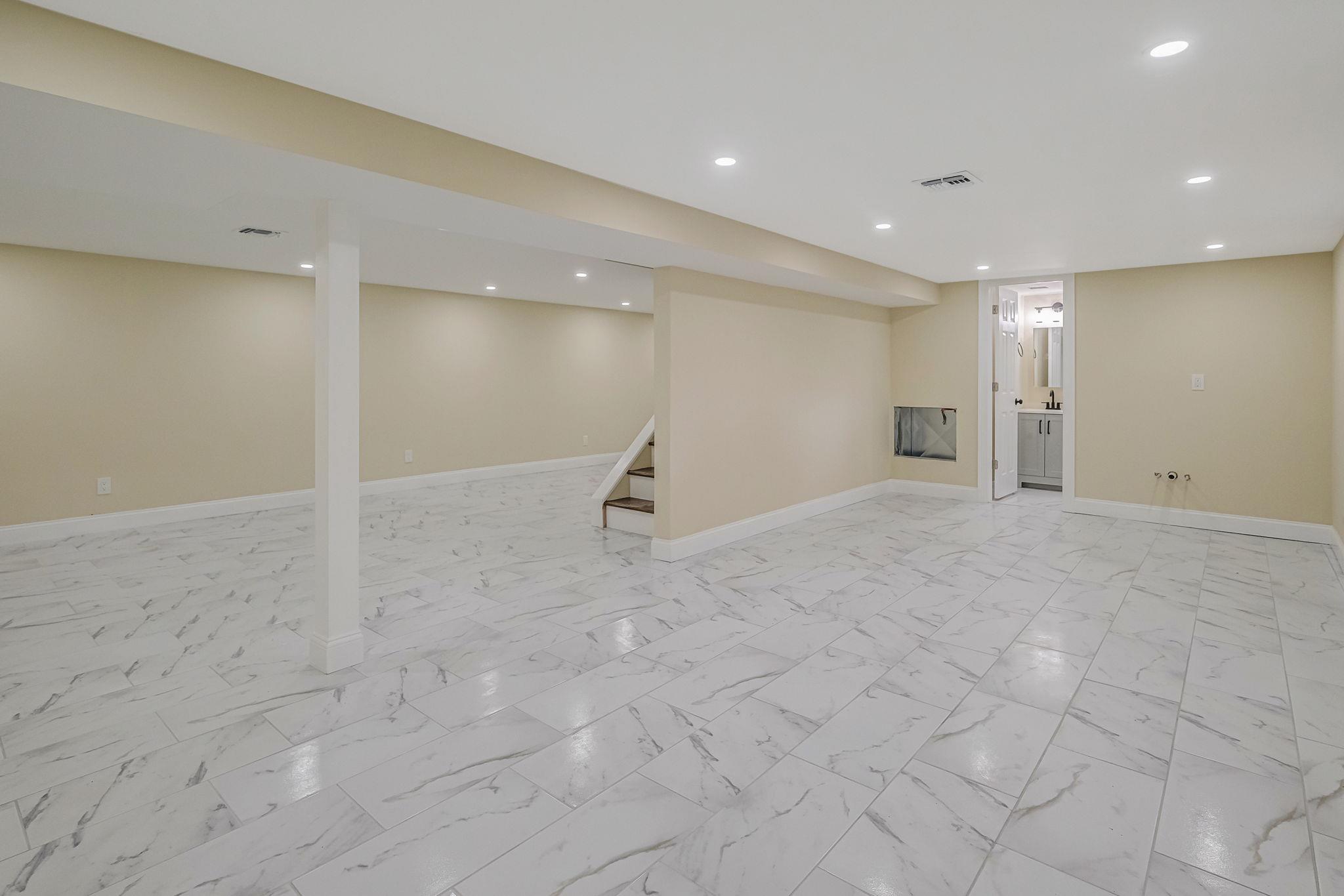 36 Ozark Street, Ronkonkoma, New York image 29